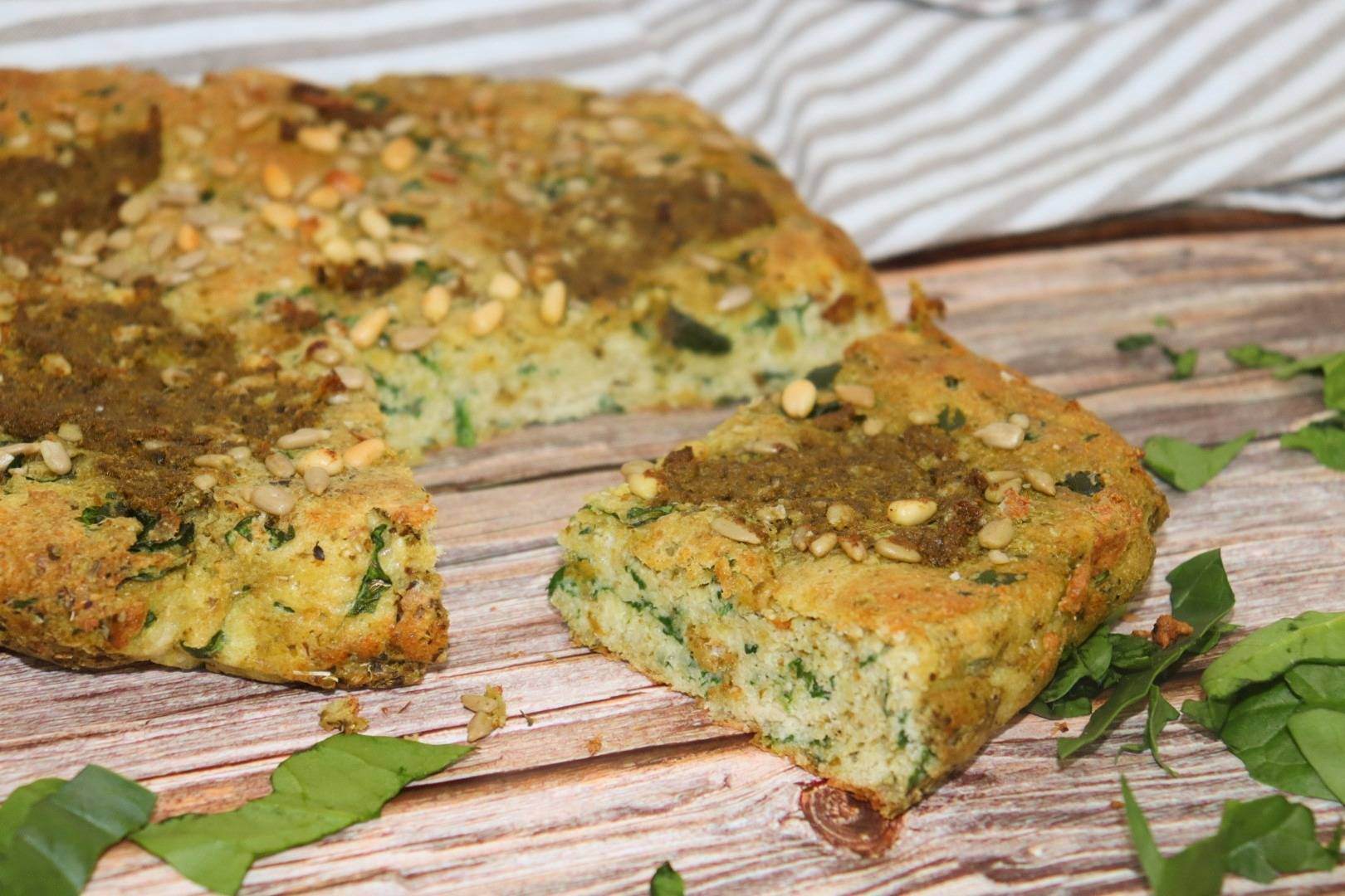LagatOchKlart LCHF Halloumi Pesto focaccia